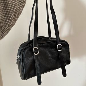 Unbranded black faux leather buckle shoulder bag with silver hardware